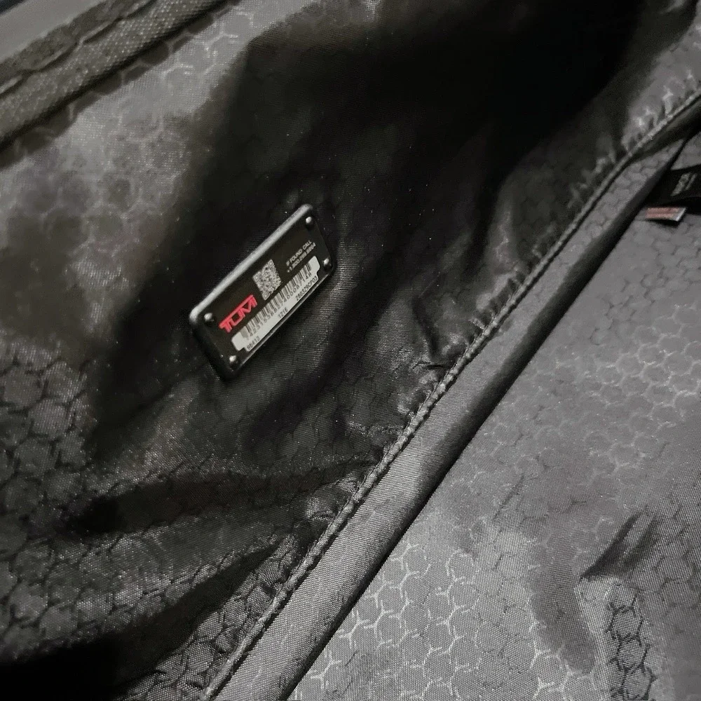 TUMI Vapor International Large Extended Packing Case 4 Wheel Navy Blue Black